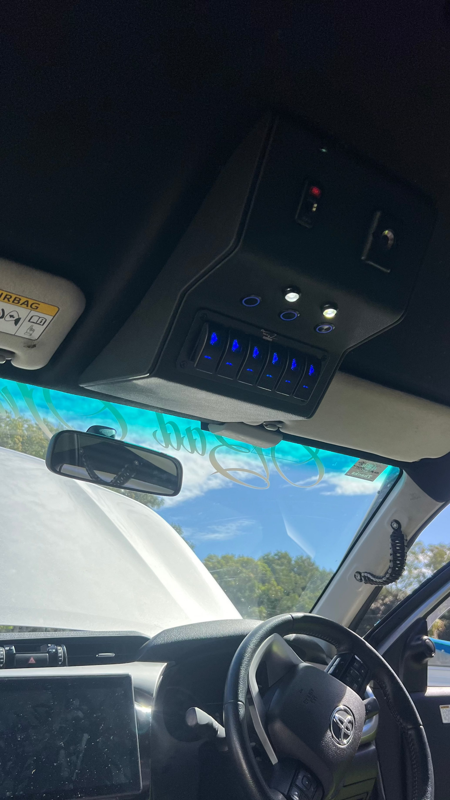 N80 HILUX CHODE